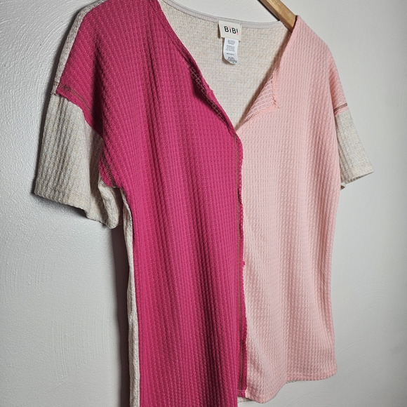 BiBi Two-Tone Pink Waffle Knit Short Sleeve Top - Picture 3 of 9